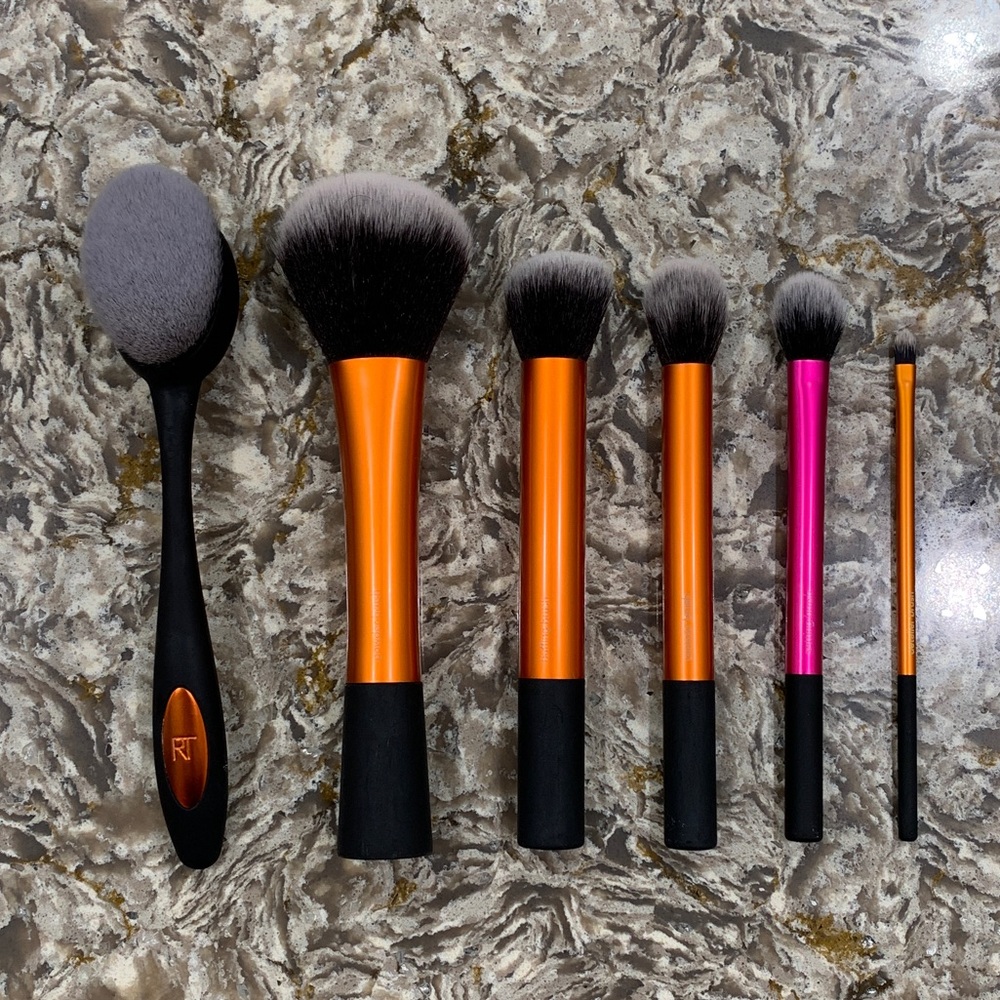 REAL TECHNIQUES Makeup Brushes